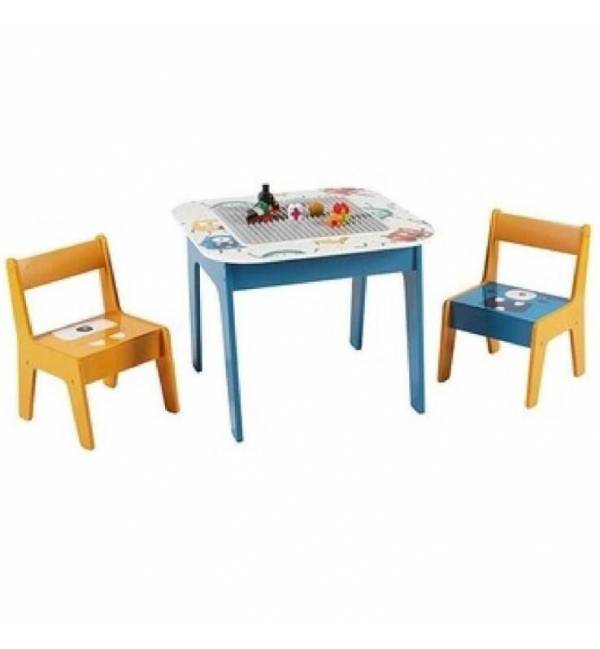 Table & Chairs